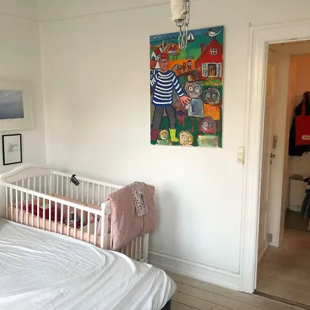 Appartement Ingolfs Alle With Porch And Garden Kopenhagen