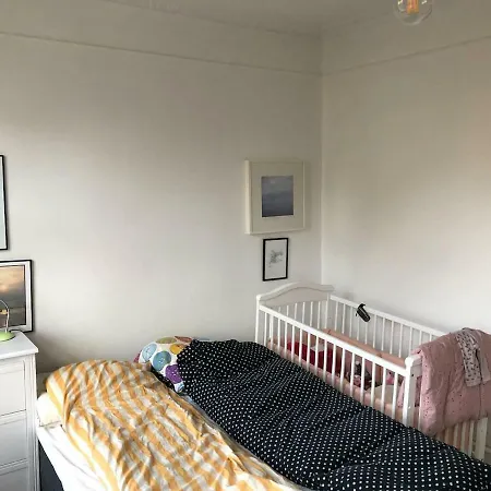 Ingolfs Alle With Porch And Garden Appartement