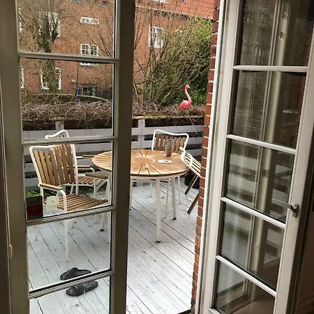 Appartement Ingolfs Alle With Porch And Garden Kopenhagen
